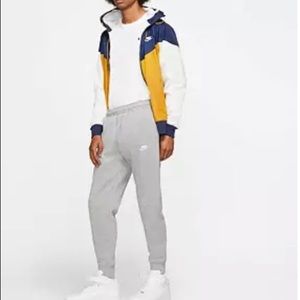 Nike Men’s Sportwear club fleece joggers pants